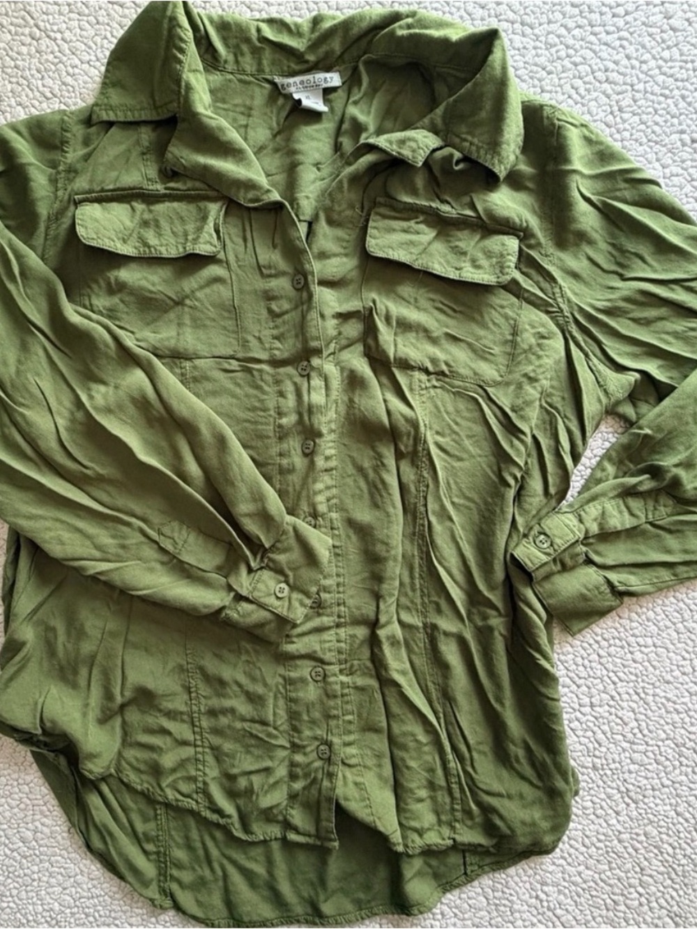 Geneology Green Rayon Collared Long Sleeve Women's Button-Up Blouse XL